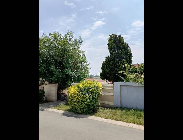 3 BEDROOM PROPERTY TO RENT IN KYA SANDS